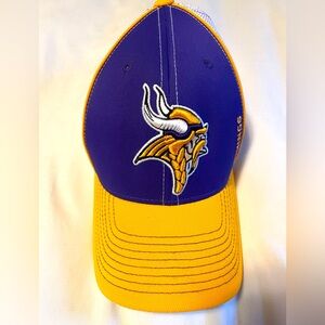 MN Vikings hat size L/XL EUC.